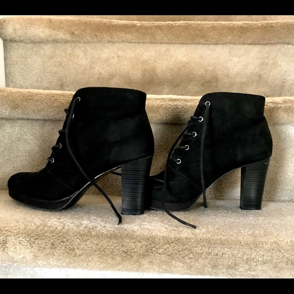 A.n.a Lace Up Heel Boots Black Size: 8.5